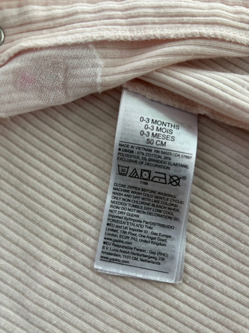 Baby GAP - Soft Pink Ribbed Ruffle Footed One-Piece Pajama - Picture 4 of 4